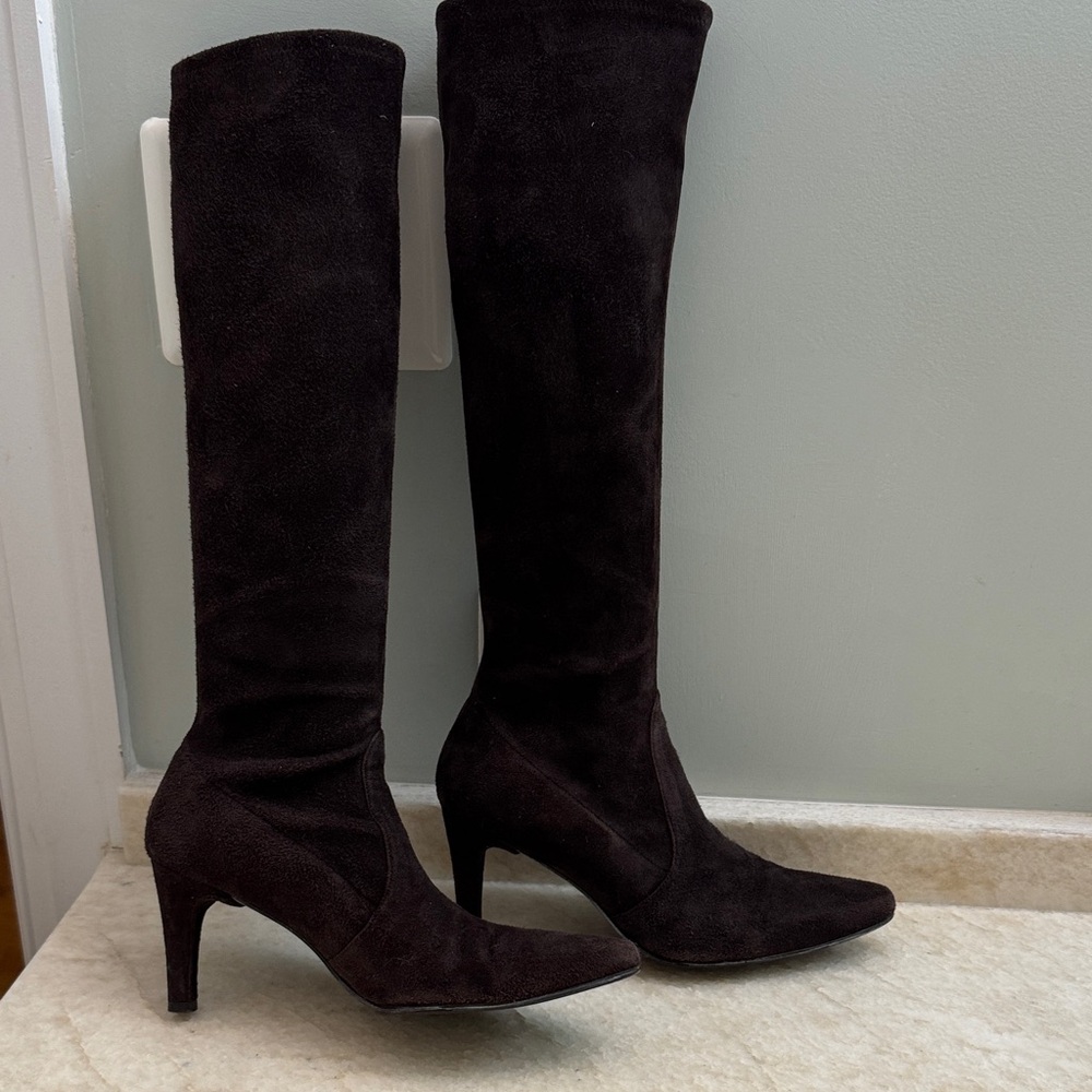 Elegant Chocolate Brown Suede Knee-High Boots